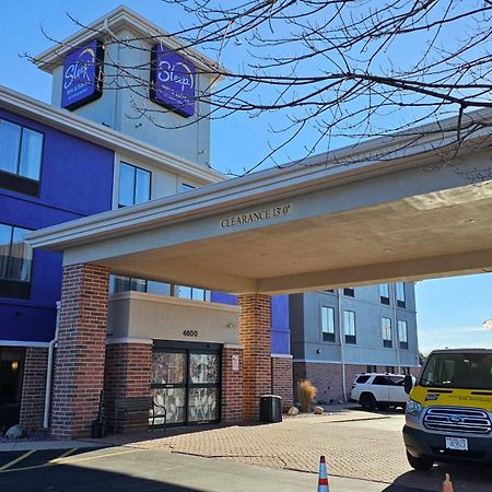 Sleep Inn & Suites Airport Μιλγουόκι Εξωτερικό φωτογραφία